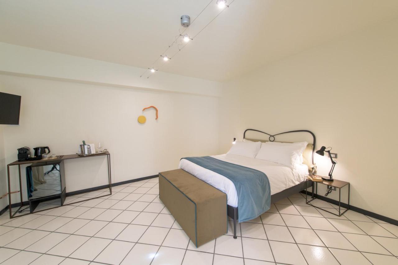 Palazzo Sertorio Suites Gavi Luaran gambar