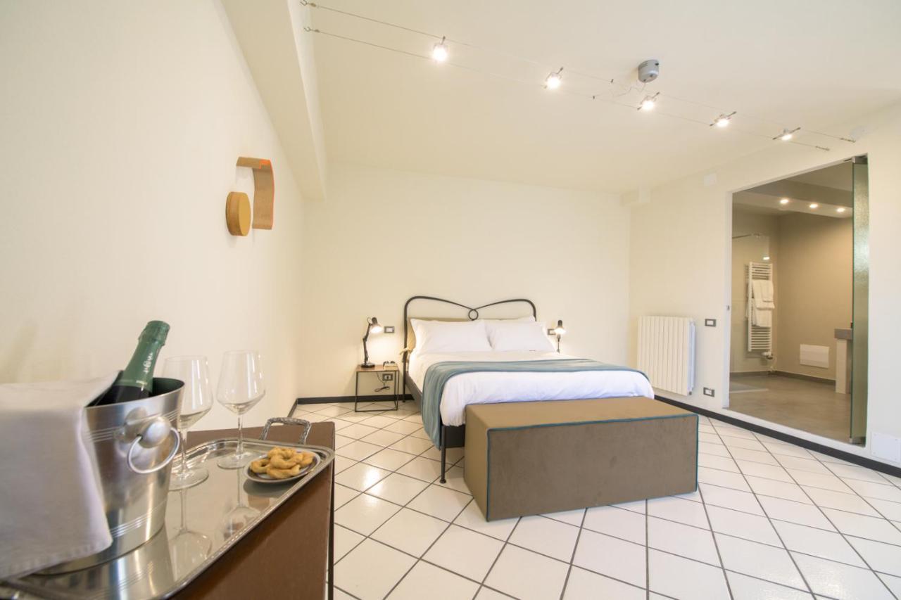 Palazzo Sertorio Suites Gavi Luaran gambar